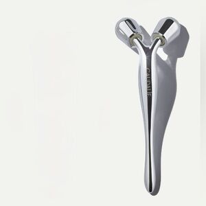 Caudalie lifting facial roller